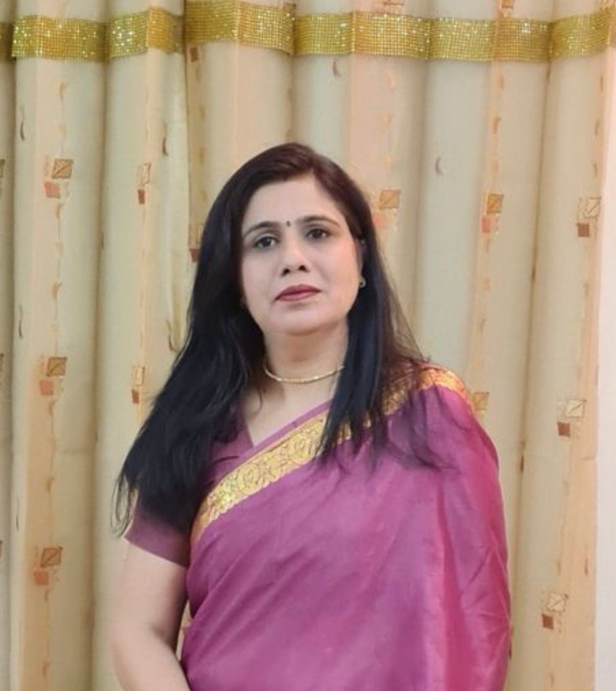 Mrs. Ritu Khanna, Associate Director of R.M. Study Circle